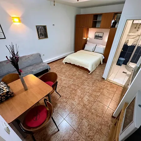 Grgur Studio Апартаменты