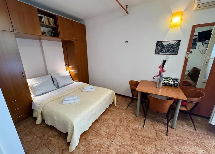 Grgur Studio Apartment *